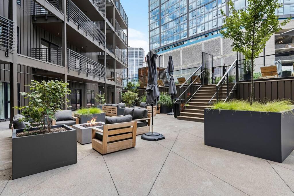 Skyline View, Pool, Gym, Balcony'S, Walk To Bway! Nashville Exterior foto